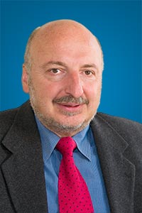 Picture of Dr. Alexander Elder, creator of Dr. Elder's Enhanced Trading Room