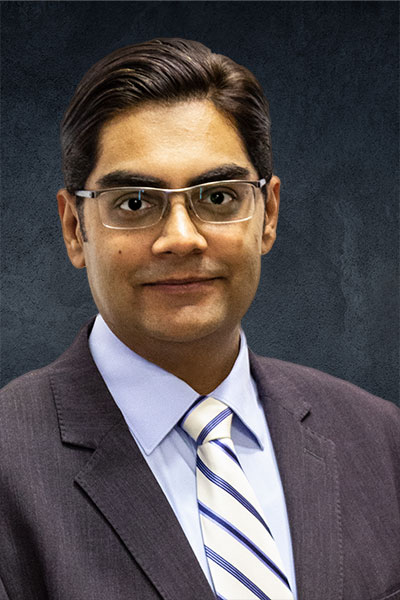 Picture of Rahul Mohindar, creator of Get MetaStock Featuring the RMO Trading System + Premium Recorded Training by Rahul Mohindar for One Low Price